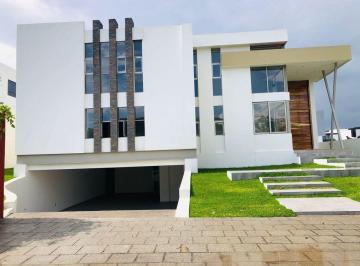 Casa · 1000m² · 5 Recámaras · 6 Estacionamientos · Casa en Venta Ayamonte