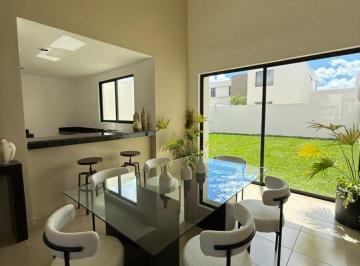 Casa de 2 habitaciones, Conkal · Se Vende Casa en Hermosa Privada (Contamos con Diferentes Modelos)