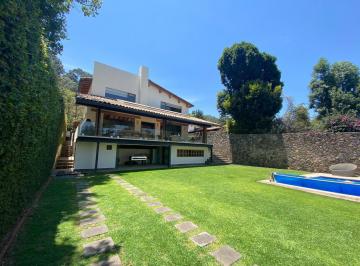 Casa · 550m² · 4 Recámaras · 2 Estacionamientos · Casa en Venta - (4)