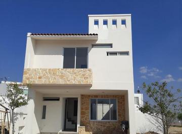 Casa · 150m² · 3 Recámaras · 2 Estacionamientos · Preciosa Casa en Ciudad Maderas, 3 Recamaras, 2.5 Baños, Asa