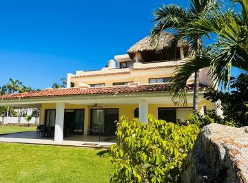 Casa · 600m² · 5 Recámaras · 4 Estacionamientos · Casa en Venta en Costera Las Palmas Acapulco Fraccionamiento Son Vida - (4)
