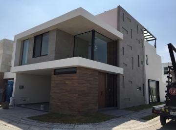 Casa de 3 habitaciones, San Andrés Cholula · Bonita Casa en Renta en Lomas de Angelópolis 2 /zona Azul. Lejos del Río