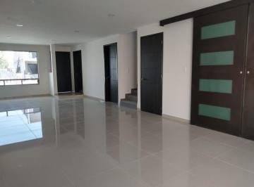 Casa de 5 habitaciones, Pachuca · Casa en Venta en Privada en San Antonio 5 Recamaras
