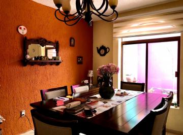comedor · Vendo Casa Condo. Moderna y Centrica