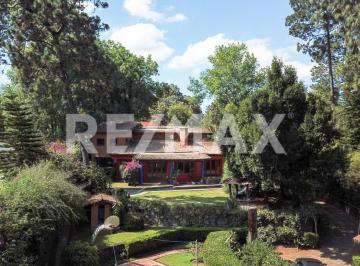 Casa · 500m² · 4 Recámaras · 6 Estacionamientos · Casa en Venta - (4)