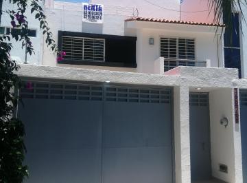 Casa de 3 habitaciones, Zapopan · Casa en Renta Zona Loma Bonita Recidencial