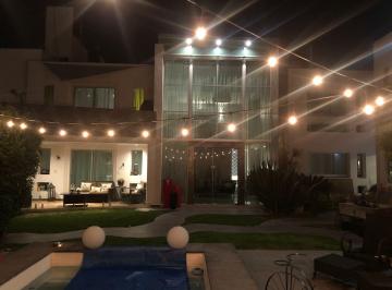 Casa de 5 habitaciones, Pachuca · Casa Remate Resid Quinta Real 5 Rec 7 Baños Sala de Cine Alberca Jacuzzy Pachuca