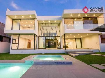 Casa en condominio · 1007m² · 5 Recámaras · 6 Estacionamientos · Casa de Súper Lujo en Venta en Ayamonte Zapopan Zona Bajío G