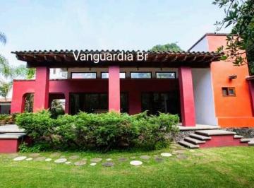 Quinta de 9 habitaciones, Tepoztlán · En Venta Casa a 2 Minutos De. Tepoztlan Morelos. Gran Terreno