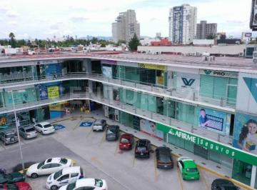 Local comercial · 153m² · 1 Estacionamiento · Renta de Local en Plaza San José, Blvd Atlixco, San José Vista Hermosa, Puebla