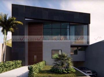 Casa · 480m² · 3 Recámaras · 3 Estacionamientos · Casa en Venta en Las Águilas