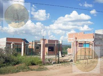 Casa · 405m² · 3 Recámaras · 3 Estacionamientos · Casa - Congregacion Fuentezuelas