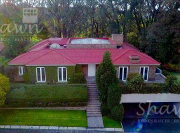 Casa · 600m² · 3 Recámaras · 6 Estacionamientos · Casa - Lerma