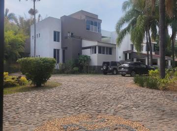 Quinta de 6 habitaciones, Tepoztlán · Casa en Renta de Fin de Semana en Tepoztlán Morelos, en Zona Exclusiva
