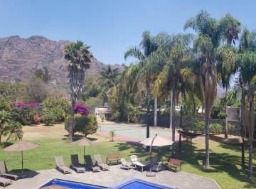 Quinta de 6 habitaciones, Tepoztlán · Casa en Renta de Fin de Semana en Tepoztlán Morelos, en Zona Exclusiva