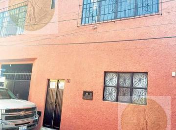 Casa · 229m² · 6 Recámaras · 1 Estacionamiento · Casa - Tequisquiapan Centro