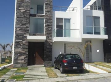 Casa de 4 habitaciones, San Andrés Cholula · Casa en Venta, Lomas de Angelópolis 4 Recámaras C/baño. Lejos del Río