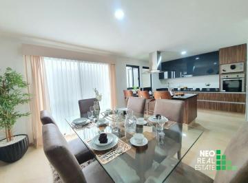 Casa de 3 habitaciones, El Marqués · Casa en Venta con Acabados de Lujo en Zakia