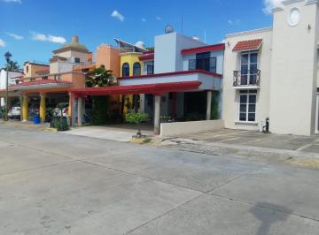 Casa en condominio de 3 habitaciones, Villahermosa · Tabasco 2000