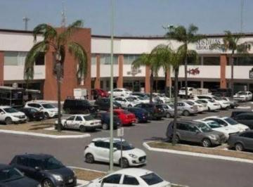 Local en centro comercial , Monterrey · Renta de Locales en Plaza Linda Vista Monterrey