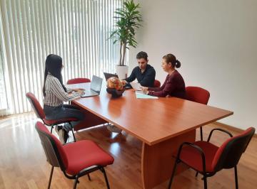 Oficina , Guadalajara · Oficina en Renta Jardines del Bosque, con Excelente Ubicación Para Emprendedores y Profesionistas