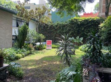 Jardín plano · Exclusiva Propiedad 1,118 m² en Venta en San Angel