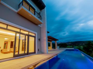 Casa de 5 habitaciones, Huixquilucan · Venta o Renta Casa en Bosque Real, Vista Al Lago y Campo de Golf Principal