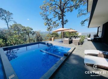 Casa en condominio de 5 habitaciones, Valle de Bravo · Casa en Renta con Vista Al Bosque en Condominio Avándaro, Valle de Bravo