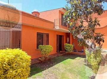 Casa · 236m² · 4 Recámaras · 2 Estacionamientos · Casa - Pedregal de Hacienda Grande