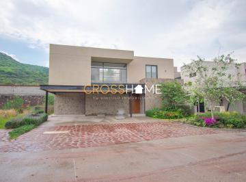Casa de 3 habitaciones, Querétaro · Excelente Casa en Venta con Amplios Espacios en Altozano, Querétaro