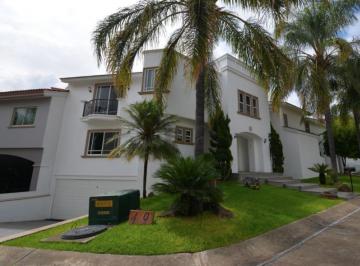 Casa de 4 habitaciones, Zapopan · Casa de Lujo en Venta en Puerta de Hierro
