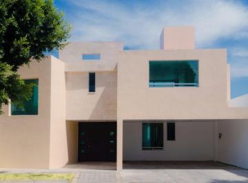 Casa en condominio · 350m² · 5 Recámaras · 2 Estacionamientos · Venta de Casa Nueva en Condominio Pedregal Residencial La Calera - (4)