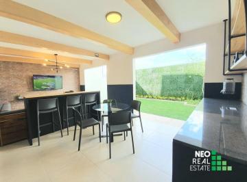 Casa · 180m² · 3 Recámaras · 2 Estacionamientos · Casa con Sotano en Zibata