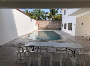 Casa de 9 habitaciones, Jojutla · Tequesquitengo Casa con Alberca 800 m Jardin