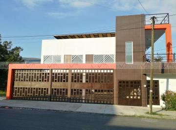 Casa uso de suelo · 550m² · 1 Recámara · 10 Estacionamientos · Casa con Uso de Suelo en Venta en Unidad Modelo