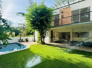 Casa de 3 habitaciones, Cuernavaca · Moderna y Céntrica Casa Dentro de Privada