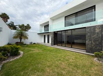 Casa en condominio de 3 habitaciones, San Andrés Cholula · Casa en Venta en Vista Real Norte, Frente a Área Verde, Zona Atlixcáyotlta Real