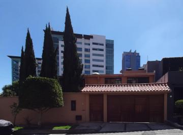 Casa · 399m² · 5 Recámaras · 4 Estacionamientos · Casa en Venta - 4