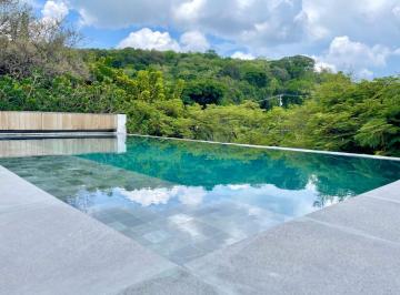 Casa de 5 habitaciones, Ixtapan de la Sal · Villa Dolcezza Venta con Enorme Jardín, Alberca, Amueblada y Decorada de Gusto Exquisito. Conócela.