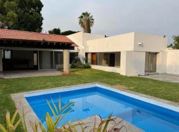 Casa en condominio de 4 habitaciones, Xochitepec · Hermosa Casa Privada en Colinas de Santa Fe, Al Sur de Cuernavaca, Mor.