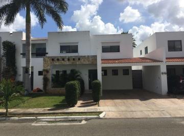 daea5e510cc9715f2ab8476d558fdae96567cf6efd8c2aab11aaae8ab4ec7161 · Venta/renta Casa en Privada Cocoyoles con Numerosas Amenidades, Parques.