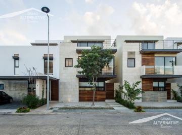 Casa en condominio · 180m² · 4 Recámaras · 2 Estacionamientos · Aqua Residencial Chen