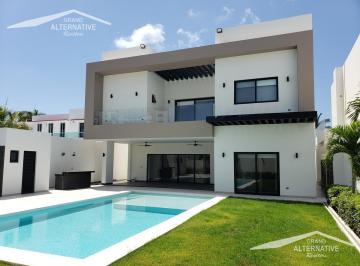 Casa en condominio · 572m² · 4 Recámaras · 6 Estacionamientos · Casa en Condominio - Villa Magna