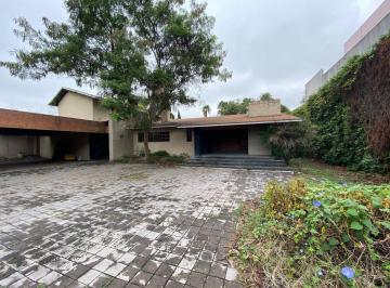 Casa de 3 habitaciones, San Pedro Garza García · Venta de Casa Para Remodelar en Callejon de Los Ayala