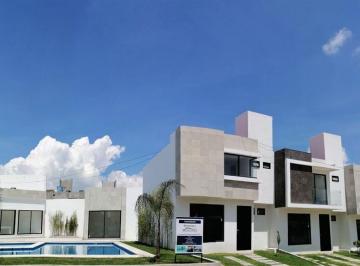 Casa · 121m² · 3 Recámaras · 2 Estacionamientos · Se Venden Casas en Juriquilla San Isidro, Equipadas, 3 Recam