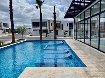 Casa en condominio · 145m² · 3 Recámaras · 2 Estacionamientos · Venta Casa en Zakia