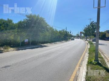 Terreno / Lote · 3072m² · En Renta Terreno Comercial en Av Maestros Campechanos, Campeche