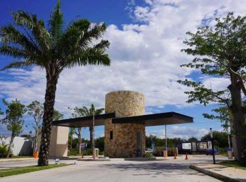 Terreno / Lote , Mérida · Terreno en Venta en Merida, Cholul, Privada Zentura