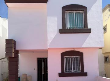 FACHADA · Venta Hermosa Casa en Residencial Quinta Real