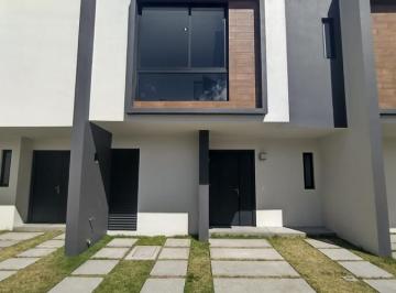 Casa · 113m² · 3 Recámaras · 2 Estacionamientos · Casa en Venta Toluca Cerca a Aeropuerto